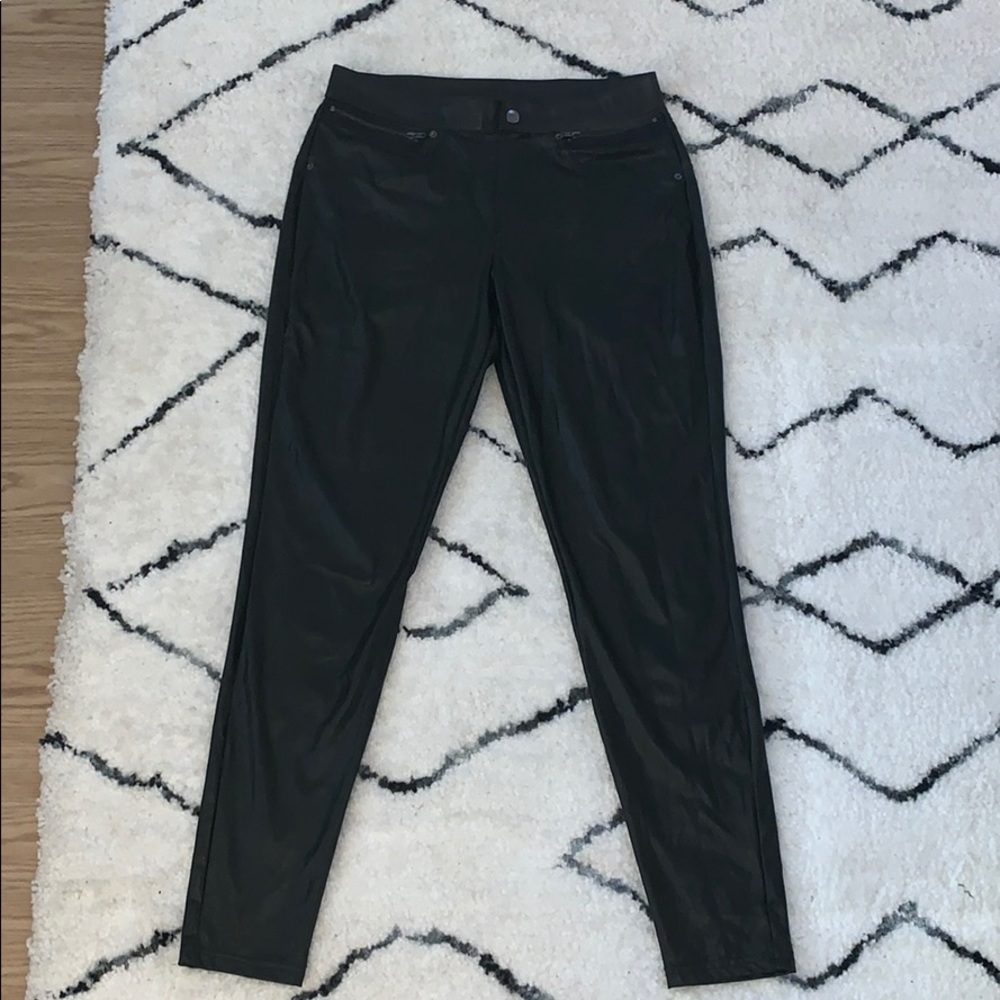 HUE faux Leather leggings